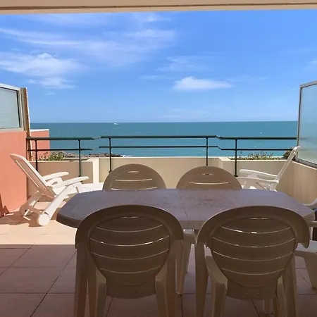 Apartment 2 Chambres, Large Terrasse 1ere Ligne Mer, Piscine *