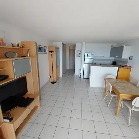 2 Chambres, Large Terrasse 1ere Ligne Mer, Piscine *