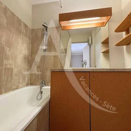 2 Chambres, Large Terrasse 1ere Ligne Mer, Piscine *