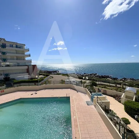 2 Chambres, Large Terrasse 1ere Ligne Mer, Piscine Sète