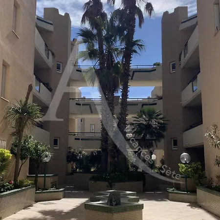 2 Chambres, Large Terrasse 1ere Ligne Mer, Piscine Apartman